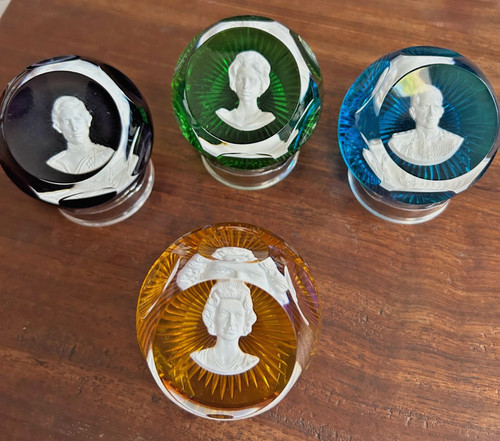Vintage baccarat paperweights - baccarat,