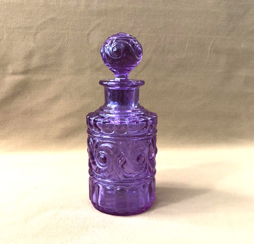 Purple crystal perfume - , bottle