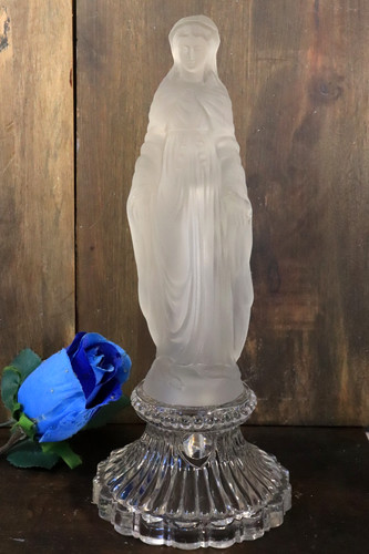Antique religious statue - religious,