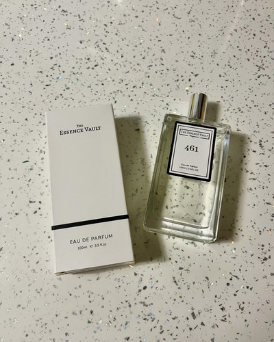 The essence vault - vault, perfume