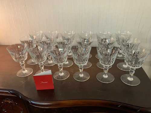 Water glasses model - water, ile
