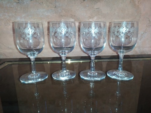 Antique baccarat crystal - 4,